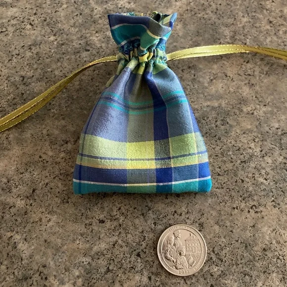 👛 Recycled Silk Ring Bag Mini Pouch, Handmade, NWOT - Picture 5 of 9